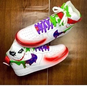 Meet your Posher, Karon